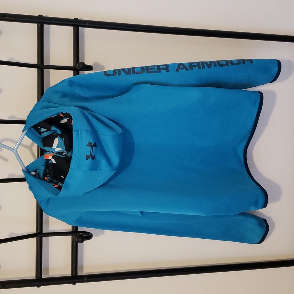 Youth Under Armour hoodie - Picture 2 of 3